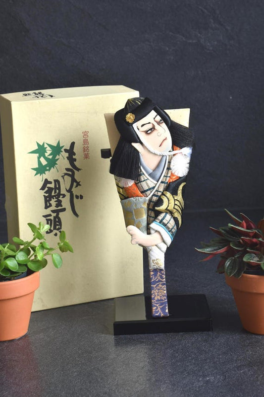 Hagoita Battledore Paddle With Kimono Doll