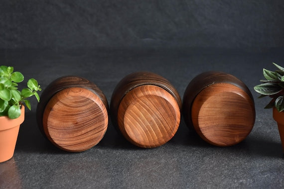 Daisuke Takeda Sho-Chiku-Bai Kokeshi Set