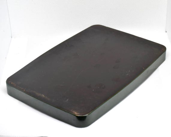 Japanese Lacquerware Tray: Mt. Fuji & Architecture angled view of the plain back