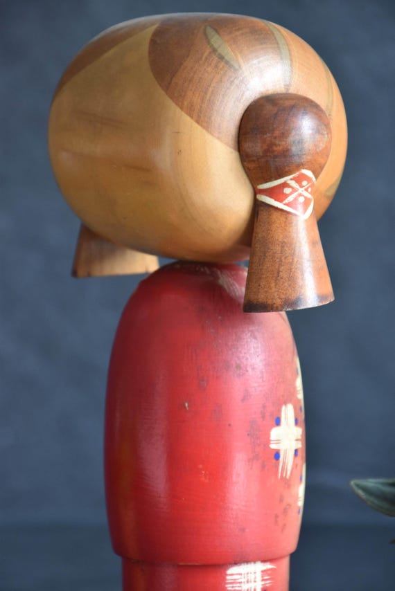 Hajime Miyashita Sosaku kokeshi side view of head and hair