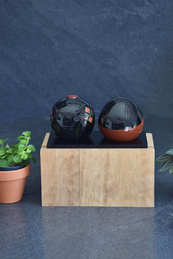 Ouchi Hina Dolls, Lacquerware Emperor & Empress