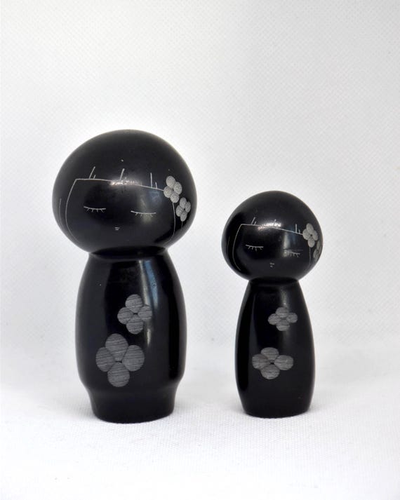 Nachiguro-Ishi Stone Kokeshi Dolls