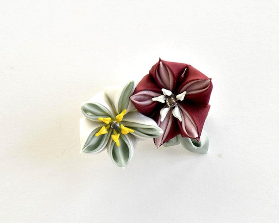 Tsumami Zaiku Fabric Flower Brooch