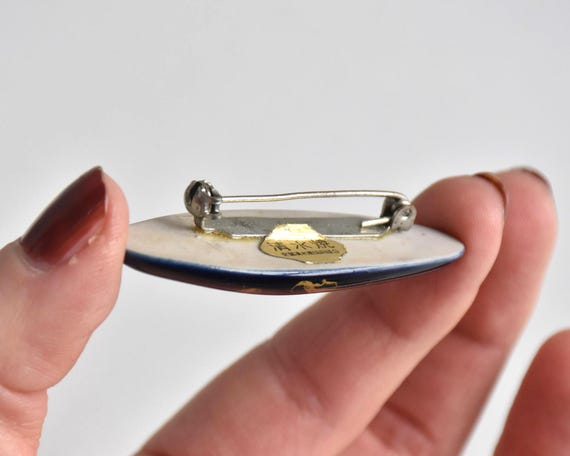 Japanese Kiyomizu-Yaki Porcelain Brooch