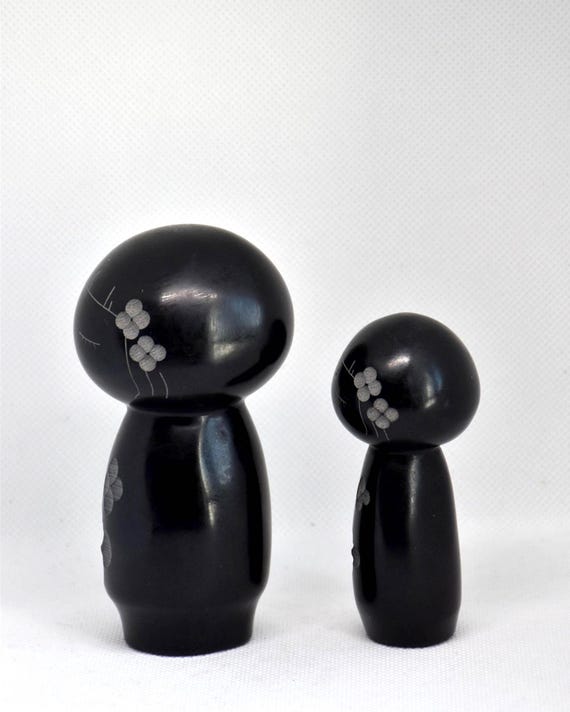 Nachiguro-Ishi Stone Kokeshi Dolls