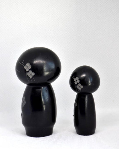 Nachiguro-Ishi Stone Kokeshi Dolls