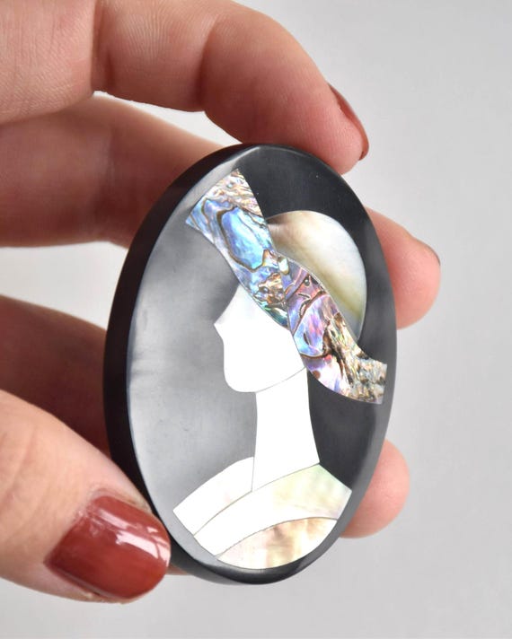 Raden Shell Inlay Portrait Brooch