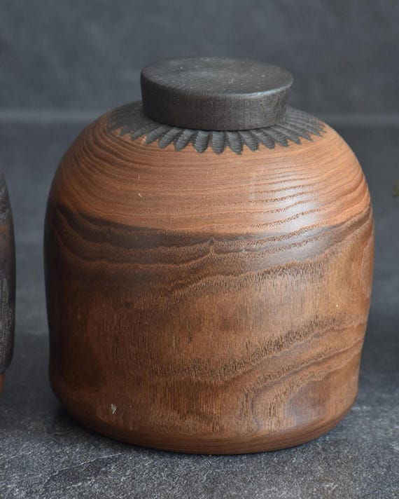 Sanpei Yamanaka Sosaku Kokeshi Pair