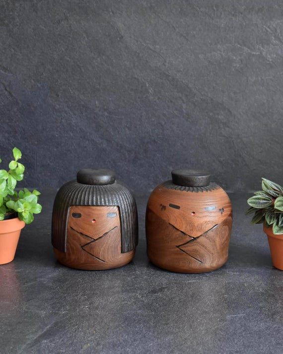 Sanpei Yamanaka Sosaku Kokeshi Pair
