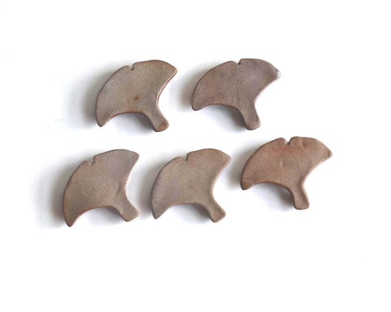 Tamba-Tachikui Ginko Leaf Hashioki Set