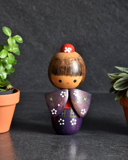 Tomio Ishida Style Kokeshi Doll
