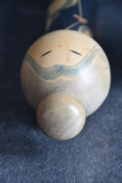 Issetsu Kuribayashi Sakura Kokeshi Doll