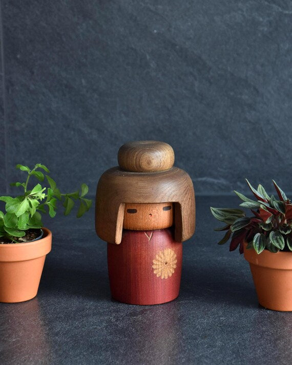 Sanpei Yamanaka Hanakotoba Kokeshi Doll