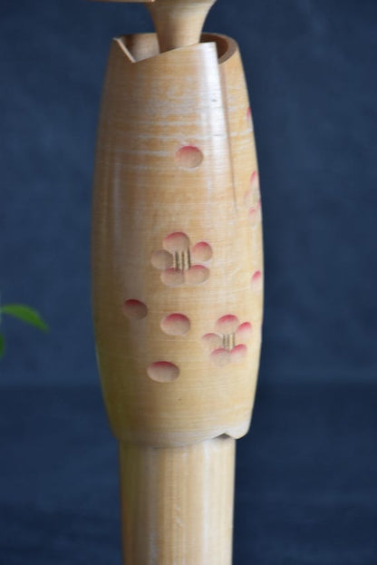 Hajime Miyashita Sosaku Kokeshi Doll