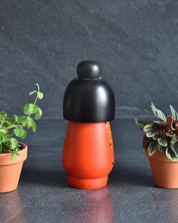 Sosaku Kokeshi Doll By Kazuo Takamizawa