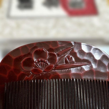 Kamakura-Bori Plum Blossom Kushi Comb