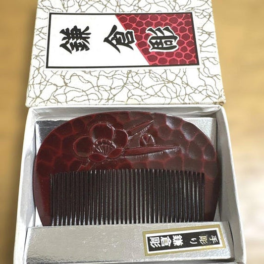 Kamakura-Bori Plum Blossom Kushi Comb