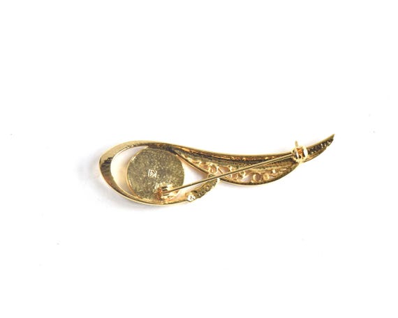 Amita Damascene Floral Brooch back showing the pin and clasp mechanism