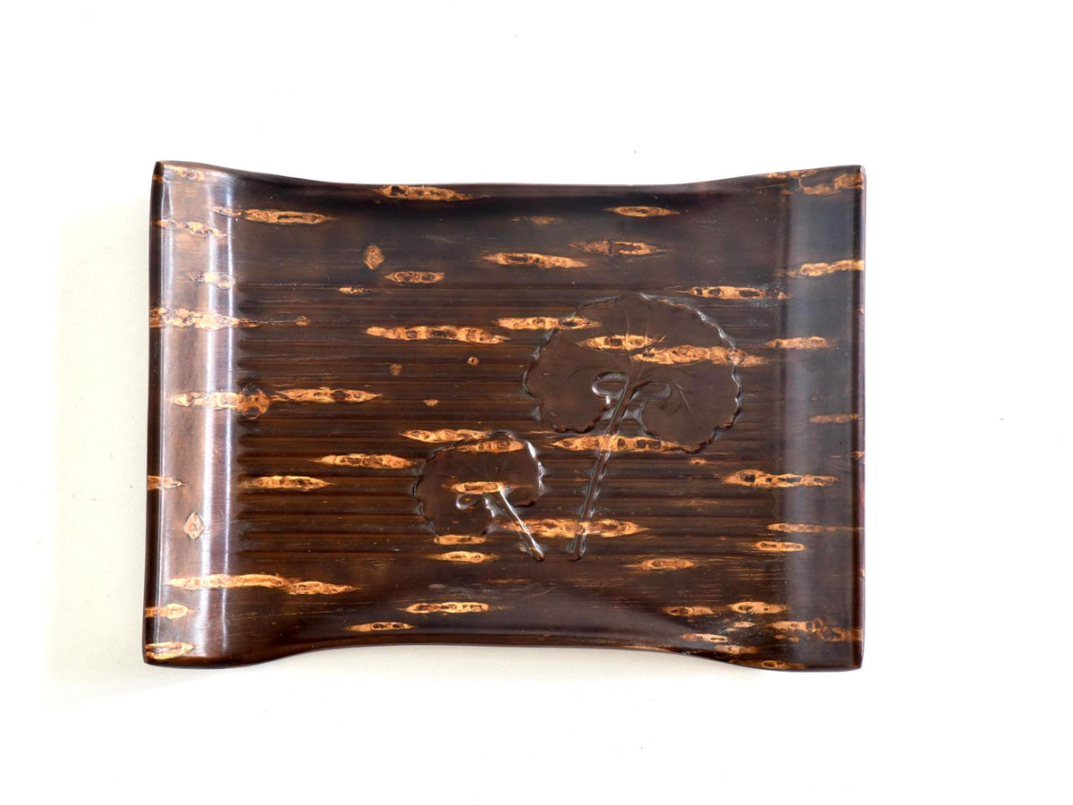 Kabazaiku Cherry Bark Plates Ginkgo Motif Serving Tray showing another angle of the ginkgo leaf design