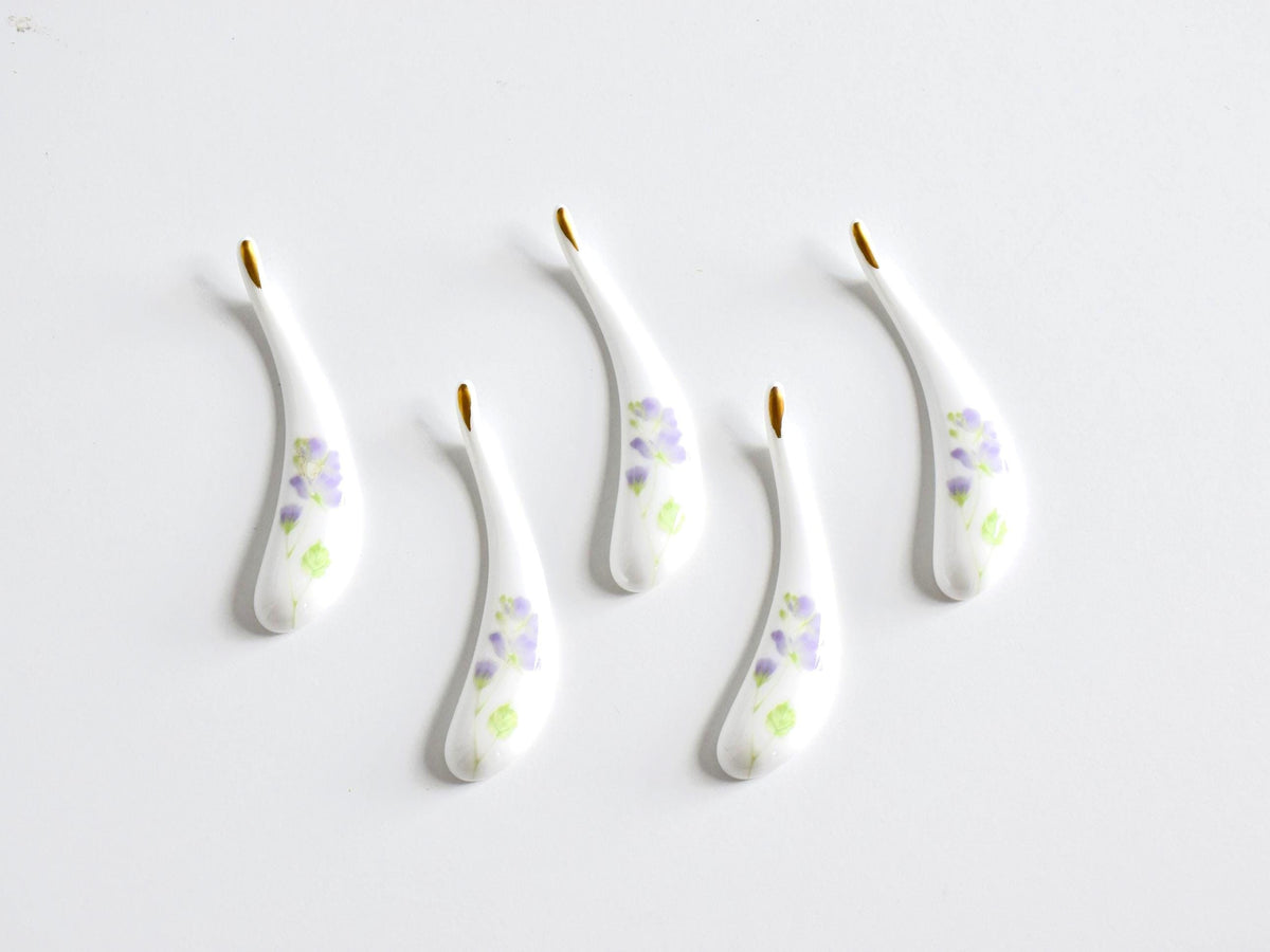Kikyo Bellflower Porcelain Chopstick Rest Set displayed on a clean white background