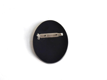 Raden Shell Inlay Portrait Brooch Woman With Hat showing the back and metal clasp