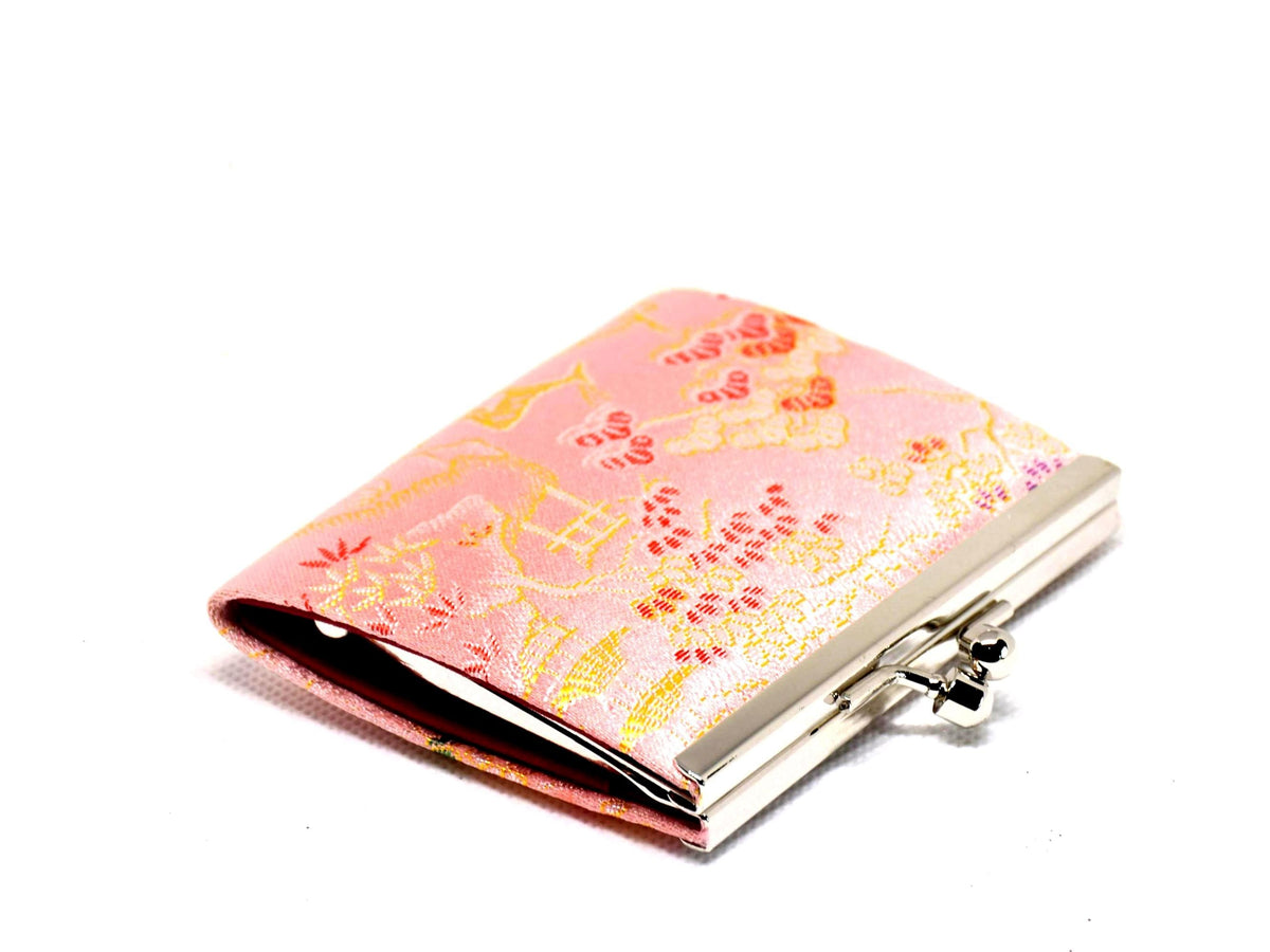 Nishijin-Ori Silk Coin Purse Deer Motif showing its side profile and clasp