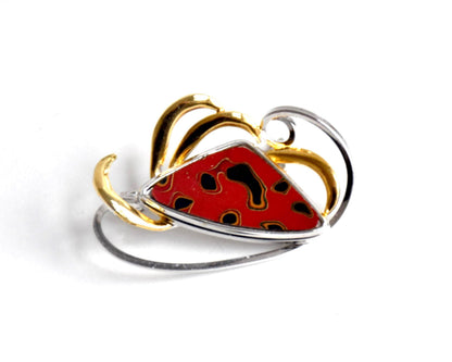 Tsugaru-Nuri lacquer brooch featuring a vibrant multi-layered red, black, and gold pattern