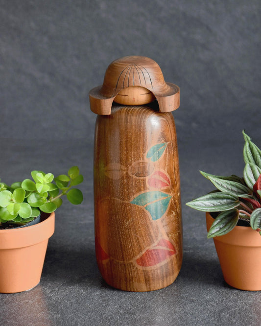 Sosaku Kokeshi Doll Otome Camellia
