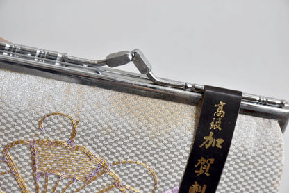 Kaga Embroidery Silk Clutch Purse With Silver Kiss-Lock closeup of the clasp