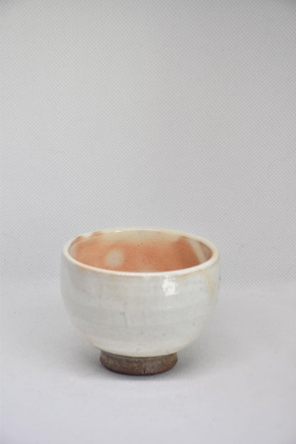 Set of 5 white kumidashi teacups ceramic cup front view