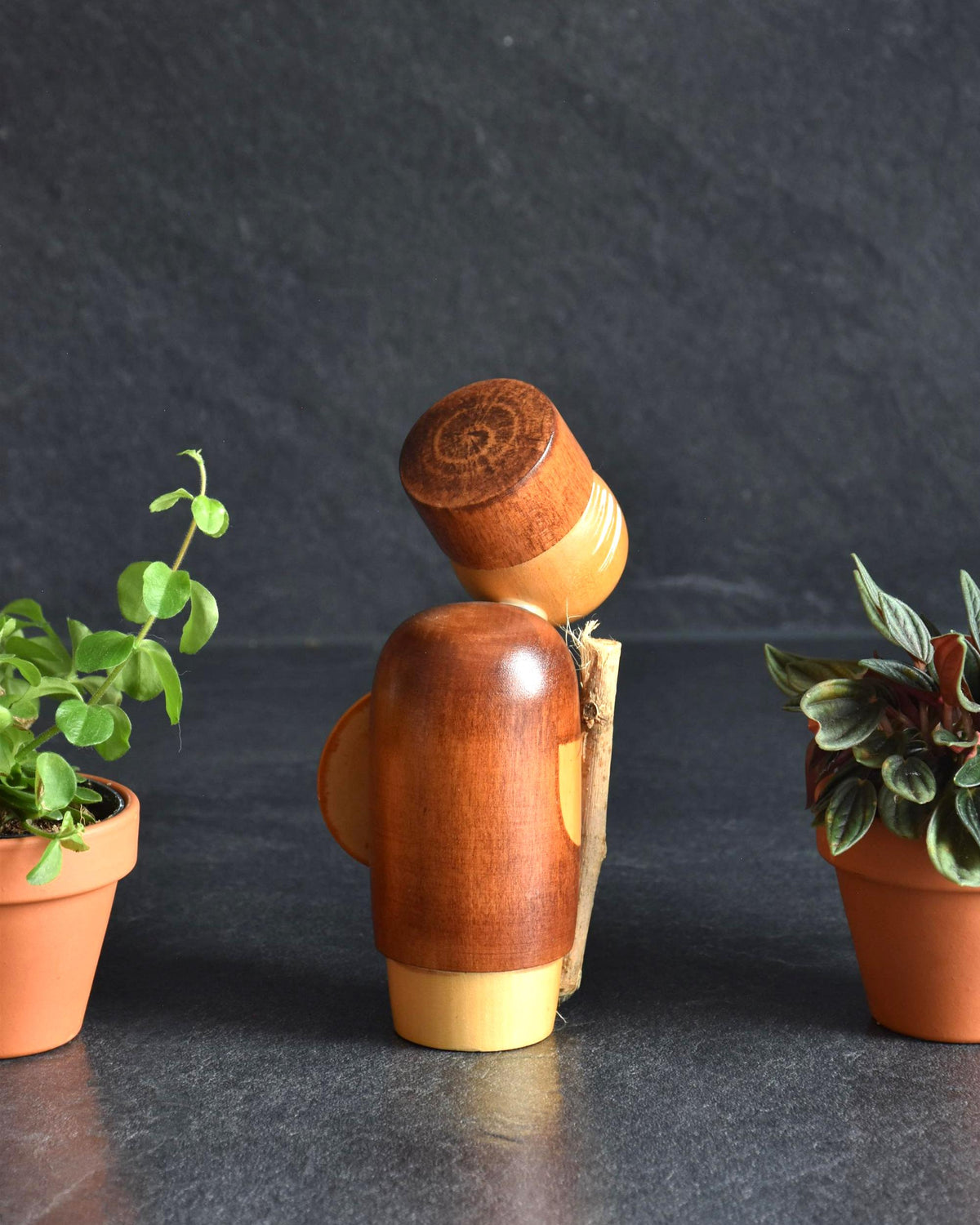 Hajime Miyashita Creative Kokeshi Matsuo Basho showing the smooth rounded back and walking stick detail