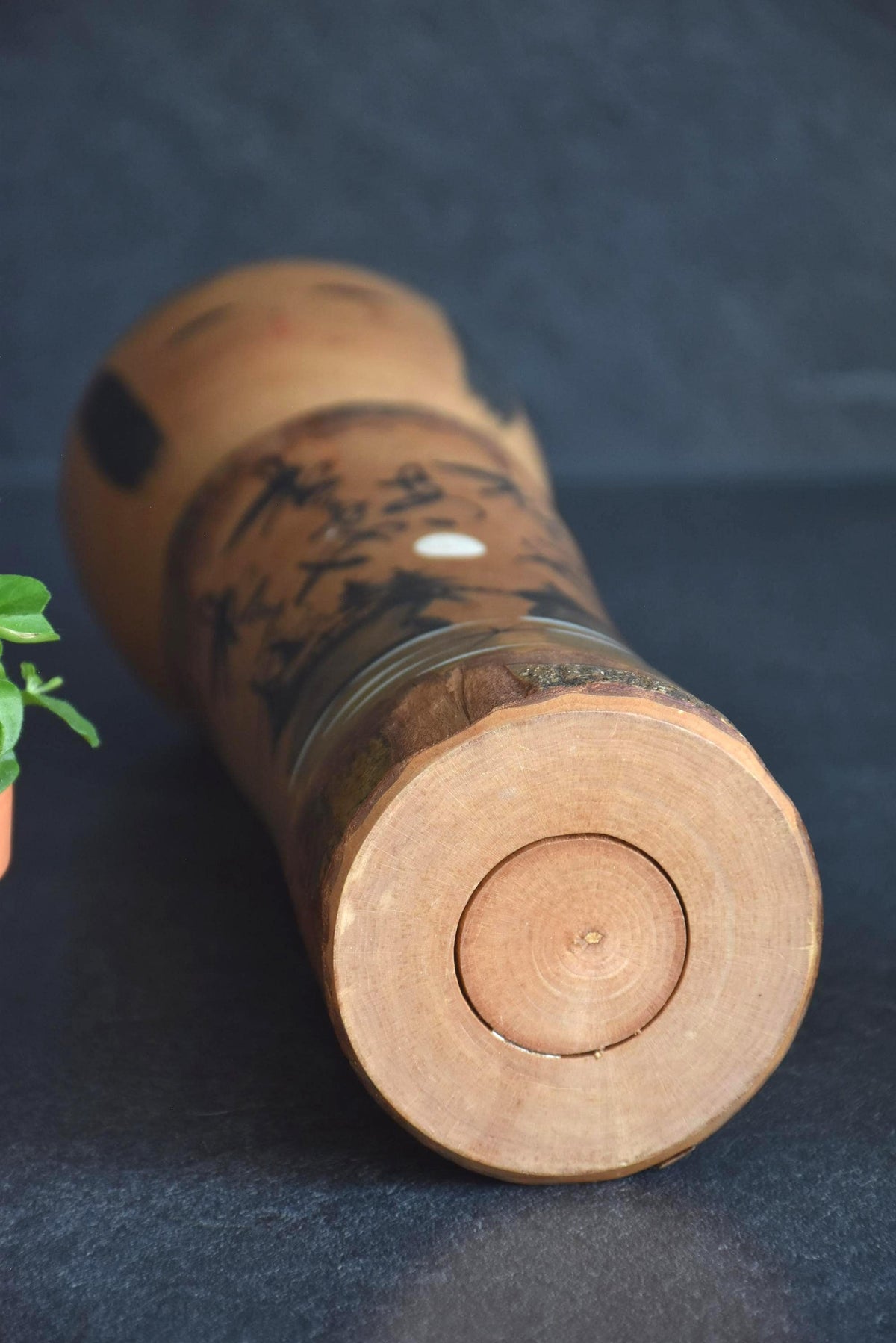 Large Wooden Kokeshi Doll Landscape Calligraphy bottom base view showing wood grain