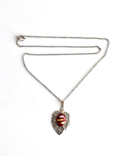 Okagaki Kōtoku vintage necklace chain layout with pendant and clasp detail