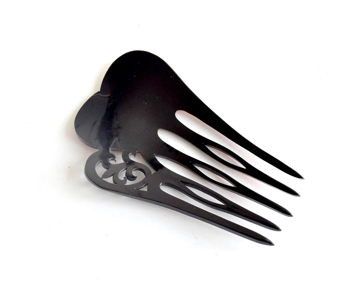 Kanzashi Hair Comb Origami Crane Red And Black Lacquer showing the reverse side in black lacquer