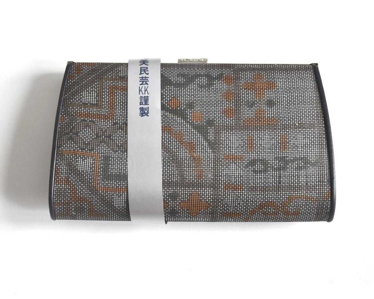 Amami Oshima Tsumugi silk clutch back side with Japanese paper label