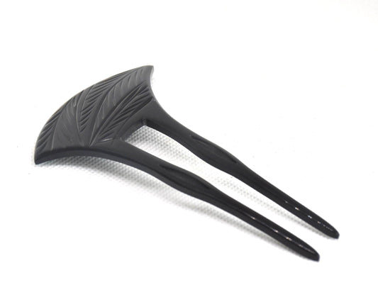 Bachi-Gata Kanzashi Fan-Shaped Hair Fork featuring detailed carved leaf patterns against a white background