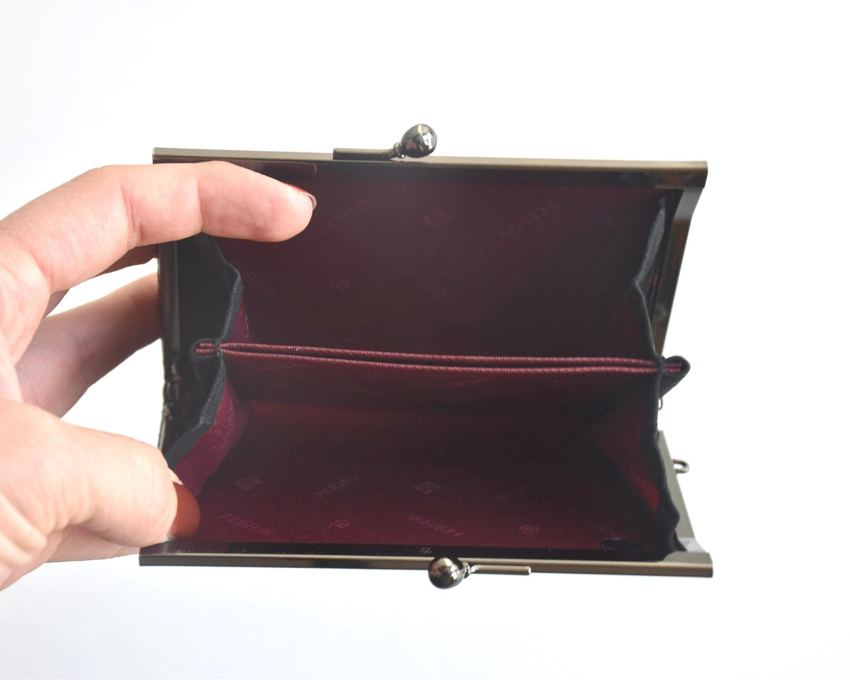 Inden Deerskin Gamaguchi Coin Purse Geometric Pattern interior compartments