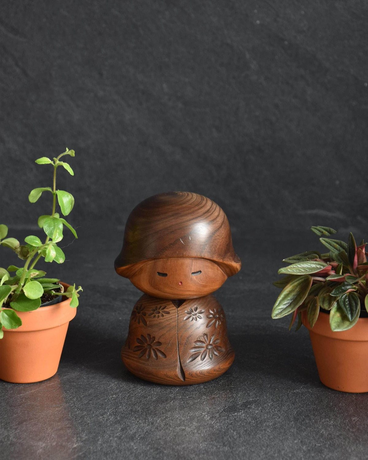 Takeda Masashi Sosaku Kokeshi Doll Wild Chrysanthemum