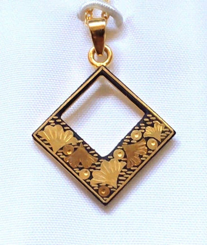 Floral Zogan Damascene Inlay Gold Necklace with diamond pendant and floral metal inlay