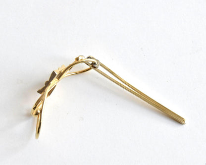 Floral Zogan Damascene Hair Ornament Gold And Black open clasp showing the hairpin bar and hinge