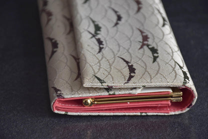 Shiseido Japanese Kimono Clutch With Traditional Weaves side view of the clasp