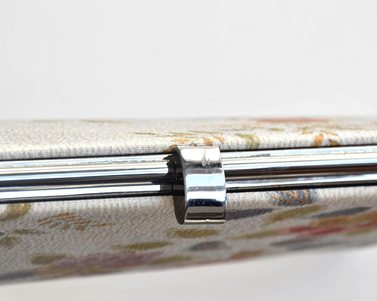 Chirimen Crepe Kimono Clutch Floral Pattern dark metal kiss-lock clasp close-up