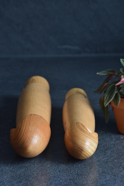 Shido Shozan kokeshi pair angled view from above