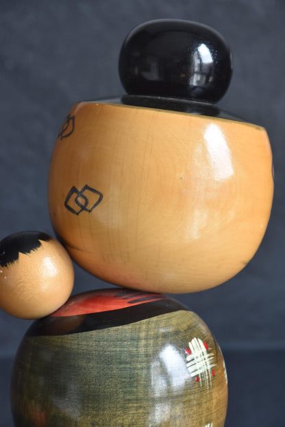 Hajime Miyashita kokeshi close up of head and hair details
