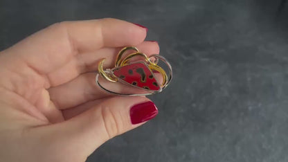 Tsugaru-Nuri Red Lacquer Brooch