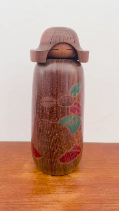 Miyajima Muhitsu Otome Camellia Kokeshi